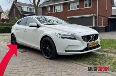 Volvo V40 D4 Hybrid Bi-Turbo Upgrade Delivers 299 HP and 579 Nm